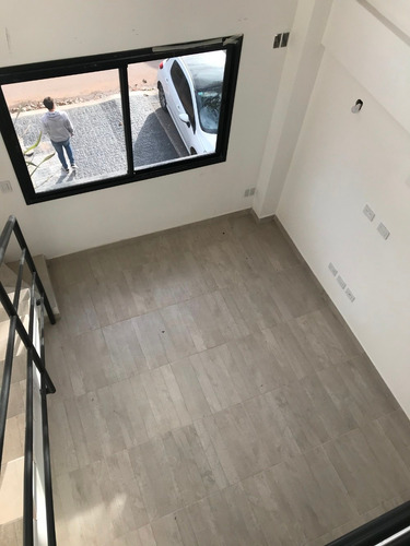 Imagen 12 de 14 de Excelente 2 Ambientes Tipo Dúplex En Venta!