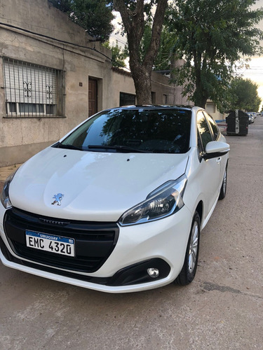 Peugeot 208 1.2 Allure 82cv 5p