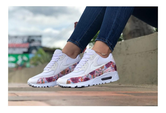 tenis con flores para mujer