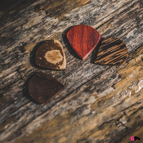 Set 3 Puas Guitarra Bajo Madera Palo Santo Premiun 400 Años Tamaño