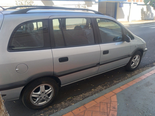 Imagem 11 de 13 de Chevrolet Zafira 2009 2.0 Expression Flex Power Aut. 5p