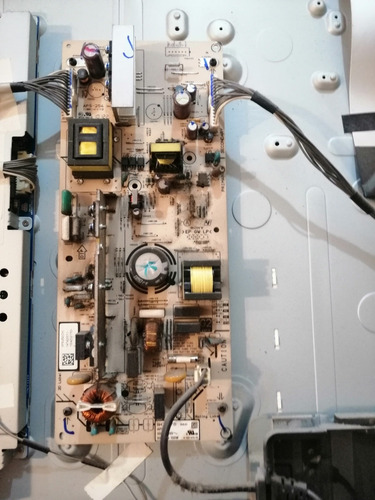 Imagen 3 de 5 de Televisor Sony Lcd Kdl-32ex305 Desarme, Pantalla Quebrada