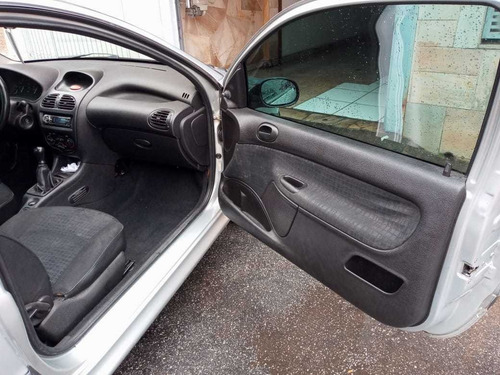 Peugeot 206 2002 1.0 16v Selection 3p