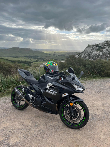 Kawasaki Ninja 400abs