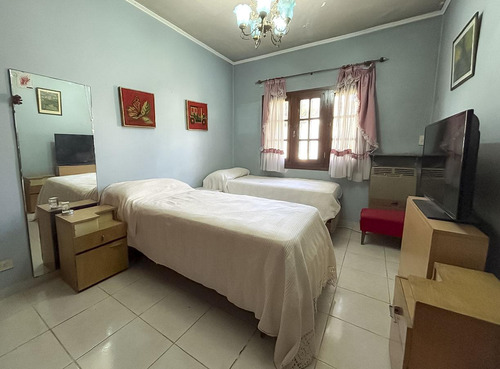 Casa En San Isidro, Barrio Las Carreras