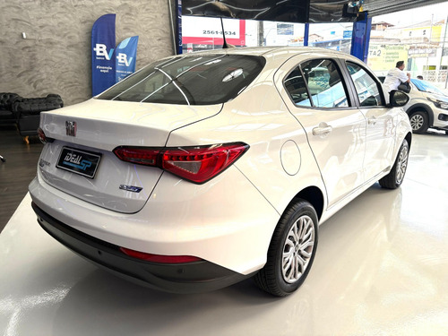 Fiat Cronos 1.0 Drive Flex 4p