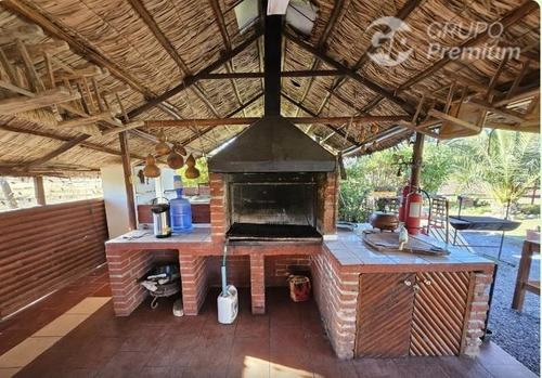 Hermosa Casa A La Venta, 4d+5b+10est.+pisc., Bat