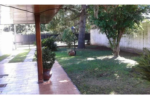 Venta Hermoso Chalet De 4 Amb. Ituzaingo Norte