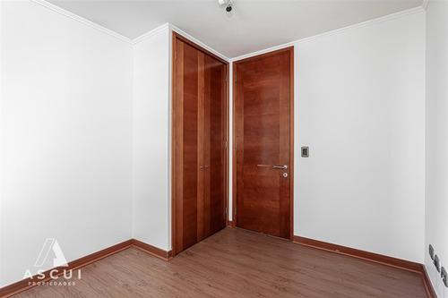 Departamento En Venta De 3 Dorm. En Lo Barnechea