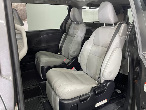 Toyota Sienna 3.5 Limited At