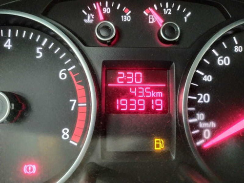 Imagem 5 de 12 de Volkswagen Nova Saveiro Rb Mbvs 2017