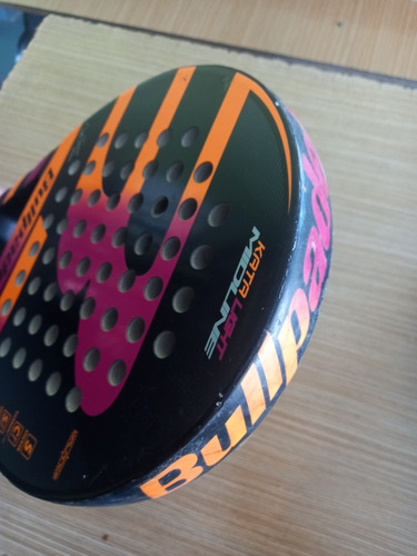 Paleta De Padel Bullpadel Kata Light Importada España Carbon (Usado)