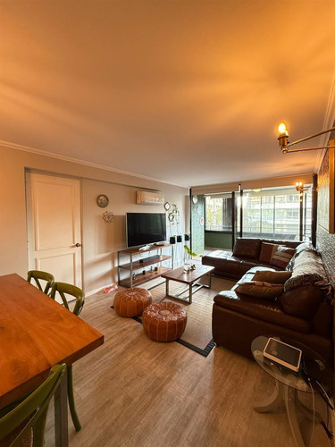 Departamento Remodelado En Venta De 3 Dorm. En Providencia