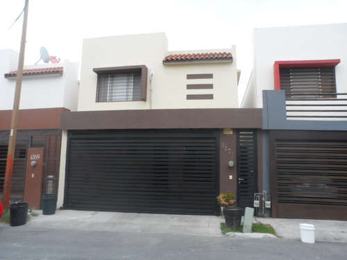 Casa En Renta Cumbres San Agustín Monterrey  