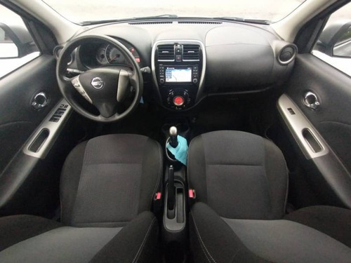 Imagem 13 de 14 de Nissan March Sl 1.6 16v