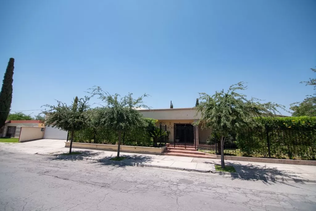 Casa En Venta En Torreón Jardín - (2)