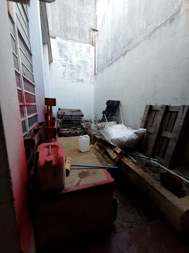 Imagen 12 de 15 de Venta Local-deposito En Frente Al Ex-mercado Modelo