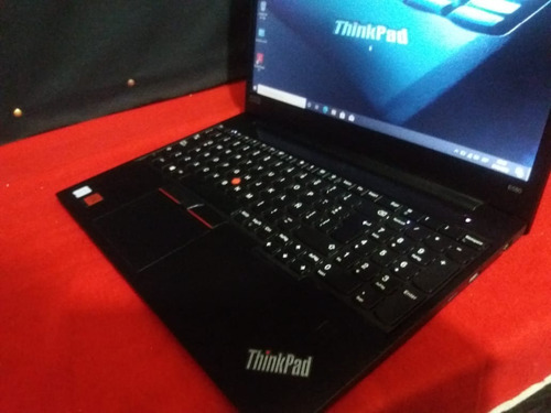 Vendo Laptop Lenovo Thinkpad E580 Core I7 8va 8gb Video 4gb