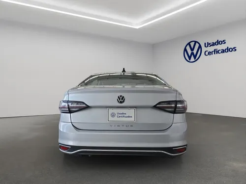 Volkswagen Virtus TRENDLINE L4 1.6L 110HP STD