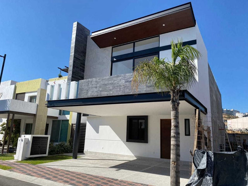 Vendo Casa En Porta Nova Residencial, Querétaro