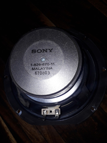 Corneta Sony Subwoofer Modelo.1-826-670-11potencia 180 Watts