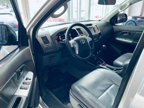 Toyota Hilux 3.0 Cd Srv Cuero I 171cv 4x4 2012