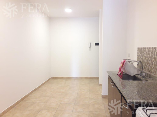 Imagen 5 de 10 de Venta De Departamento 1 Ambiente Divisible Con Balcón En Sarandi (27411)