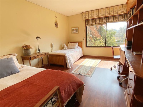 Imagen 6 de 11 de Casa En Venta De 5 Dorm. En Lo Barnechea