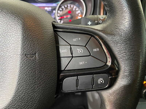 Imagem 6 de 15 de Fiat Toro Volcano 2.4 16v Flex Aut