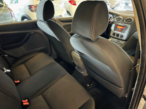 Ford Focus 1.6 S/SE/SE Plus Flex 8V/16V 5p