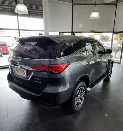 Toyota Sw4 At Srx 2.8 / 7 Asientos 2019 Permuto Financio