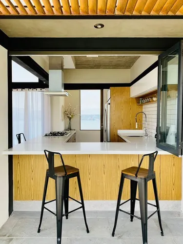 Casa En Fraccionamiento Con Seguridad Y Vista Al Lago De Tequesquitengo