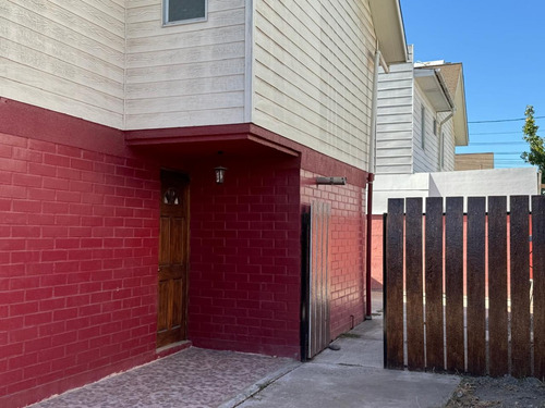 Arriendo Casa 3 Dormitorios Excelente Ubicación En Sta Cruz