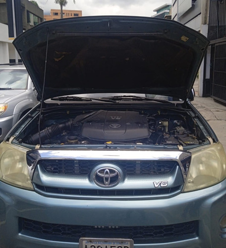 Imagen 11 de 12 de Toyota Hilux 2010