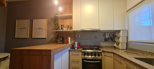 Casa En Venta - 2 Dormitorios 2 Baños - 546mts2 - Castelar