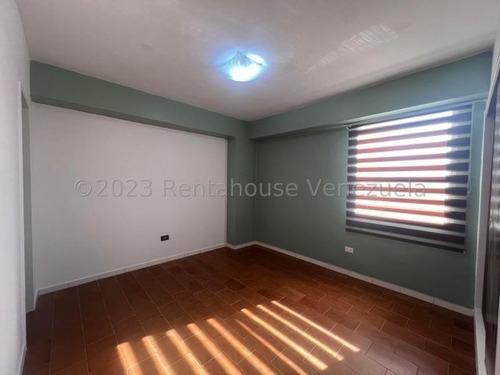 Imagen 19 de 26 de Apartamento En Venta Urb El Centro, Maracay 23-19254 Hc