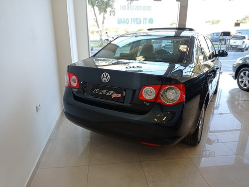 Volkswagen Vento 1.9 I Luxury Dsg 2010