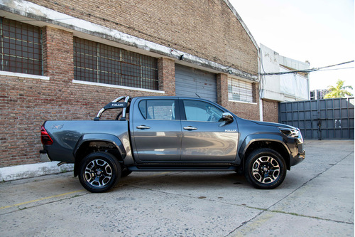 Toyota Hilux Pick-up 2.8 Cd Srx 204cv 4x4 At
