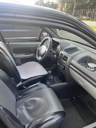 Renault Clio Modelo 2009, Bogotá, Placa Impar, V Electricos