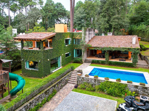 Casa En Venta En Avándaro Para 20 Personas A 2 Cuadras Del Centro En Valle De Bravo