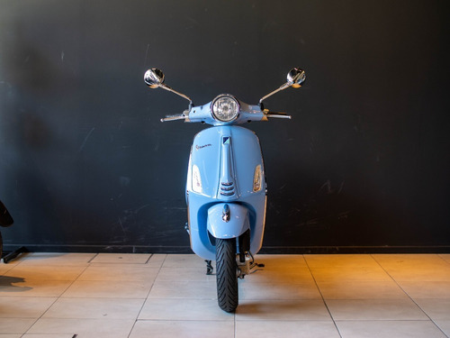 Imagen 8 de 25 de Vespa Primavera 150 Celeste Inmaculada Italiana Con Abs