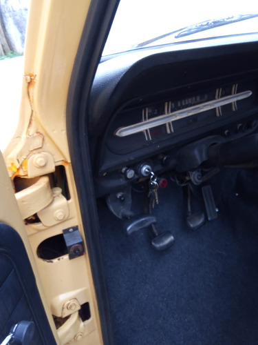 F-100 Ano 1977