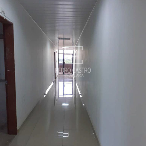 Imagen 4 de 10 de Tu Inmobiliaria Alquila Oficina Obra Gris En Torre Empresarial Camcaroní, Puerto Ordaz #guayana #compraventa #consultorios #alquilatuconsultorio