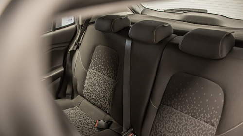 Imagen 17 de 25 de Chevrolet Onix 1.2 Lt