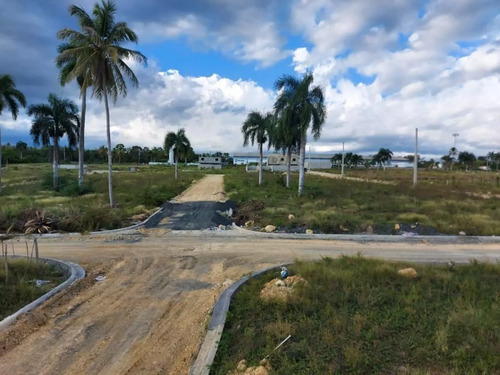 Imagen 2 de 3 de Vendo Solar De Esquina 308 Mts. En Residencial Don Marcos