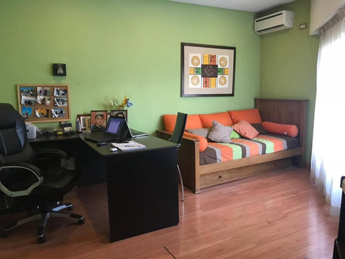 Imagen 7 de 14 de Moderna Casa 5 Amb En Venta Ituzaingo Norte - Olavarria 595