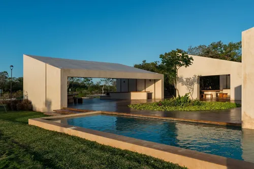 Casa En Venta Con Paneles Solares En Jardines De La Rejoayada Mérida