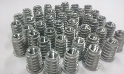 Bucha Americana 3/8 X 18 Com Aba Emb. Com 100 Pçs