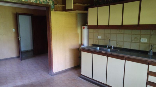 Imagen 5 de 12 de Local Con Vivienda Y Losa Preparada Para Edificar Departamentos