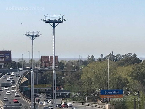 Imagen 1 de 9 de Departamento - Libertador Al Río